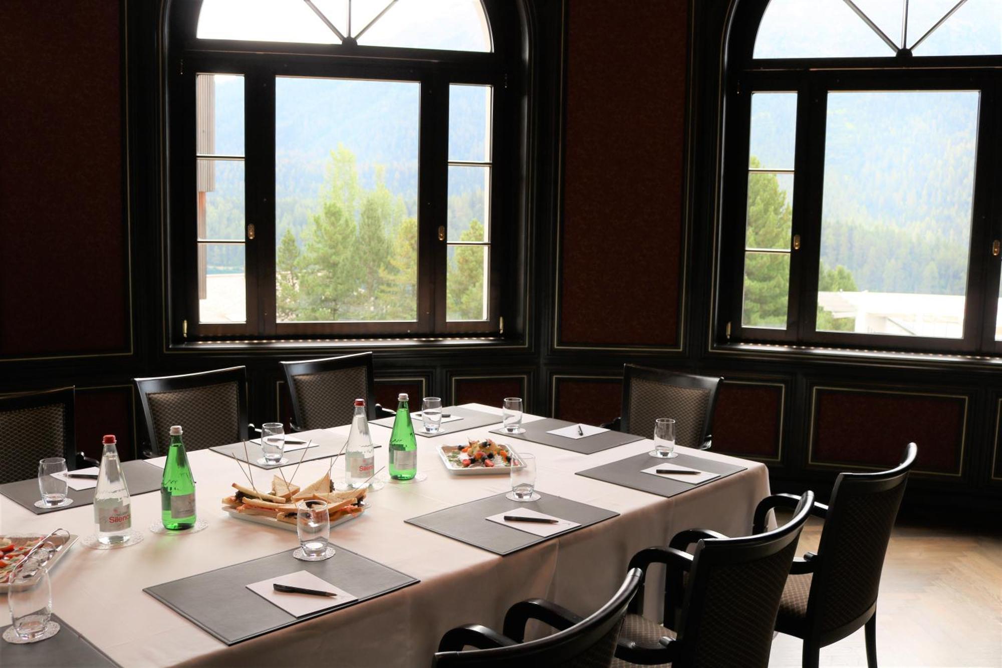 Hotel Schweizerhof St. Moritz Exterior photo
